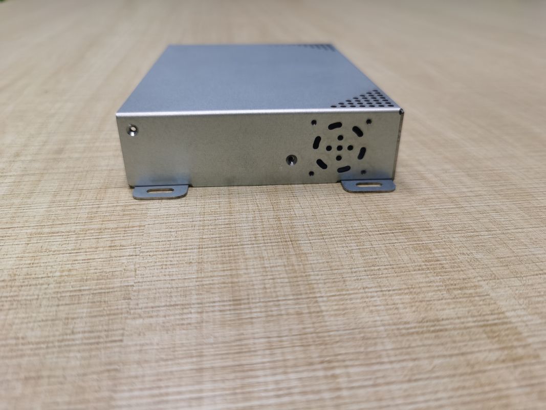 Alüminyum Yaprak Metal Damgalama Prototip Bileşenleri 1u 2u 3u 4u Sunucu Kapısı