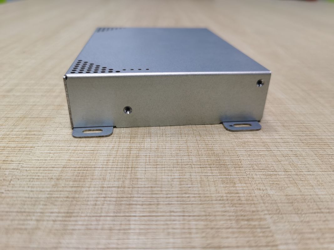 Alüminyum Yaprak Metal Damgalama Prototip Bileşenleri 1u 2u 3u 4u Sunucu Kapısı