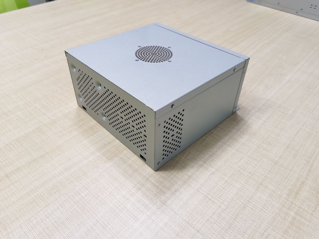 Yaprak Metal IPC Şasi Eğiliş Ağı Kabinesi Bilgisayar Küresi Oyun PC Sunucu Küresi