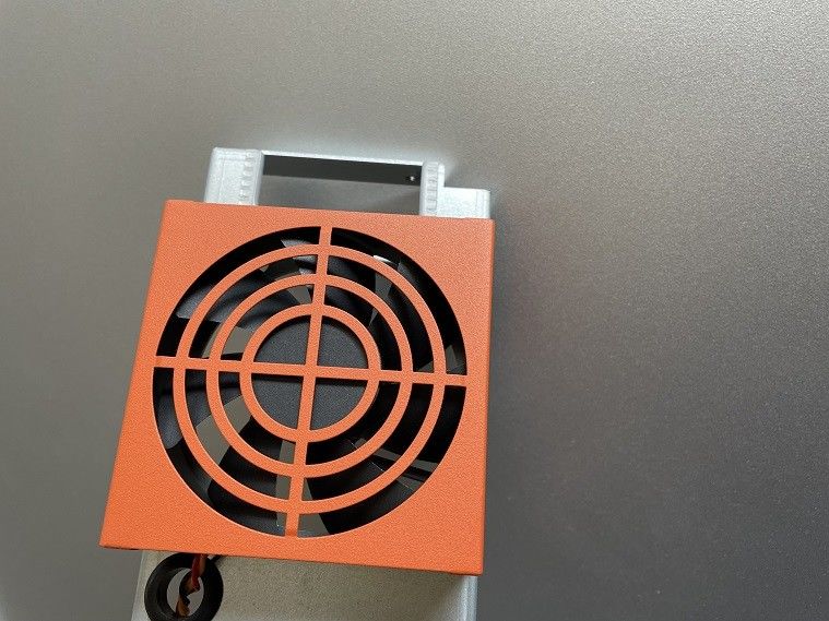 Özel Boyutlu Kesinlik Yaprak Metal Ürünler AB Radyatör Fan Kabuk Yüksek Seviye